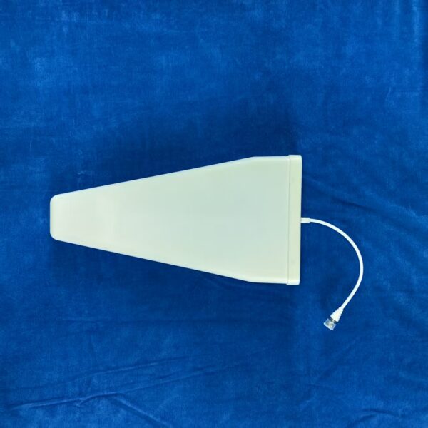 Log-periodic antenna